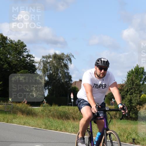 25.08.2024 - Elbe Triathlon Hamburg Fuchs,  Jonas http://msf.ph/oto/6868827 25.08.2024 11:04:33 Radfahren 1679, 788, 1662 meine-sportfotos.de