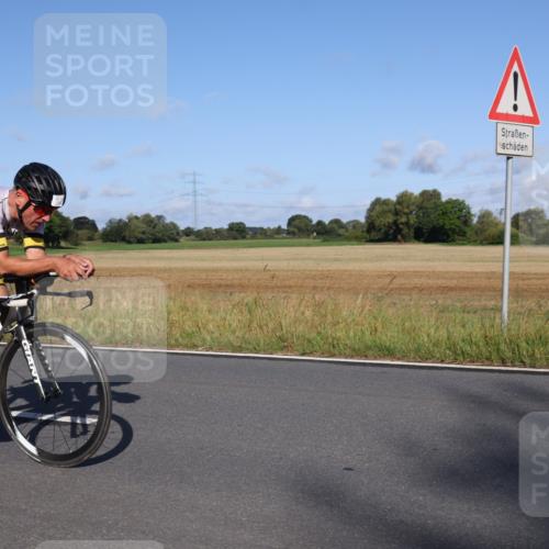 25.08.2024 - Elbe Triathlon Hamburg Fuchs,  Jonas http://msf.ph/oto/6868830 25.08.2024 09:31:22 Radfahren 243, 72, 277, 125, 351 meine-sportfotos.de