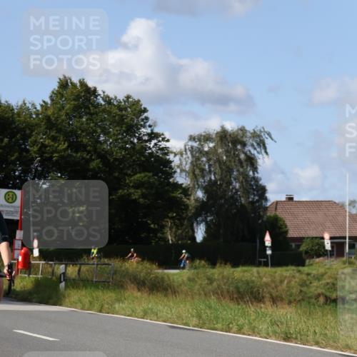 25.08.2024 - Elbe Triathlon Hamburg Fuchs,  Jonas http://msf.ph/oto/6868832 25.08.2024 11:04:33 Radfahren 1679, 788, 1662 meine-sportfotos.de