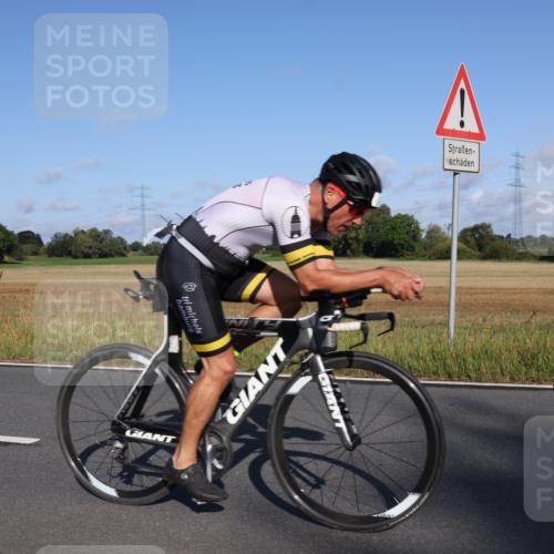 25.08.2024 - Elbe Triathlon Hamburg Fuchs,  Jonas http://msf.ph/oto/6868834 25.08.2024 09:31:22 Radfahren 243, 72, 277, 125, 351 meine-sportfotos.de