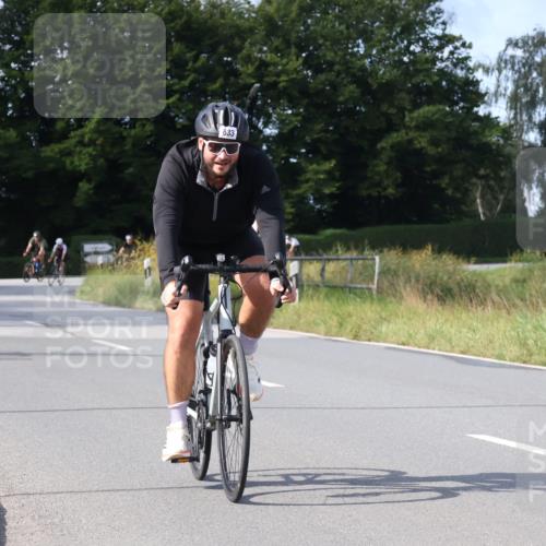 25.08.2024 - Elbe Triathlon Hamburg Fuchs,  Jonas http://msf.ph/oto/6868837 25.08.2024 10:22:05 Radfahren 460, 570, 633, 559, 517, 622 meine-sportfotos.de