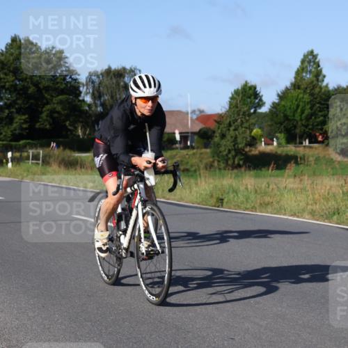 25.08.2024 - Elbe Triathlon Hamburg Fuchs,  Jonas http://msf.ph/oto/6868871 25.08.2024 09:31:27 Radfahren 72, 277, 125, 351, 223, 242 meine-sportfotos.de