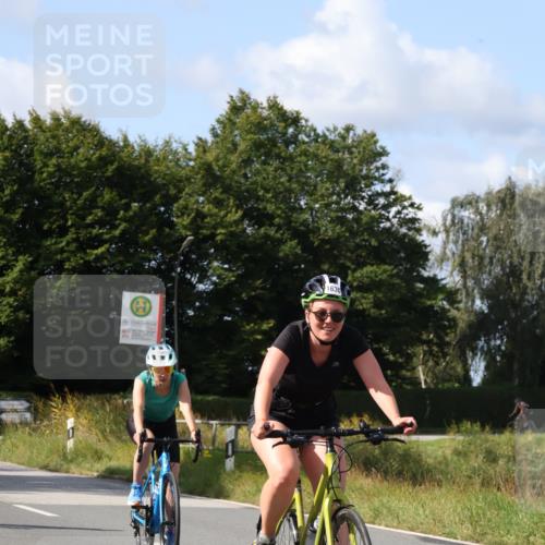 25.08.2024 - Elbe Triathlon Hamburg Fuchs,  Jonas http://msf.ph/oto/6868872 25.08.2024 11:04:45 Radfahren 1688, 777, 1636, 1691, 1450, 1635, 1623 meine-sportfotos.de