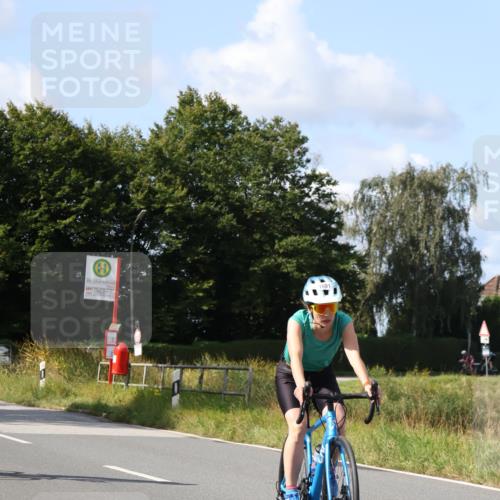 25.08.2024 - Elbe Triathlon Hamburg Fuchs,  Jonas http://msf.ph/oto/6868884 25.08.2024 11:04:46 Radfahren 1688, 777, 1636, 1691, 1450, 1635, 1623 meine-sportfotos.de