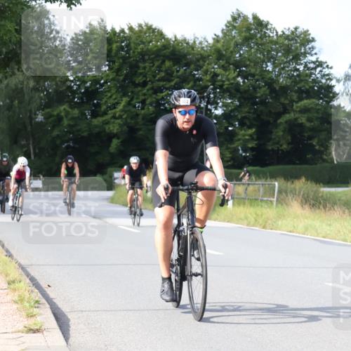 25.08.2024 - Elbe Triathlon Hamburg Fuchs,  Jonas http://msf.ph/oto/6868886 25.08.2024 10:22:10 Radfahren 633, 559, 517, 622, 660, 538, 389, 654, 662 meine-sportfotos.de