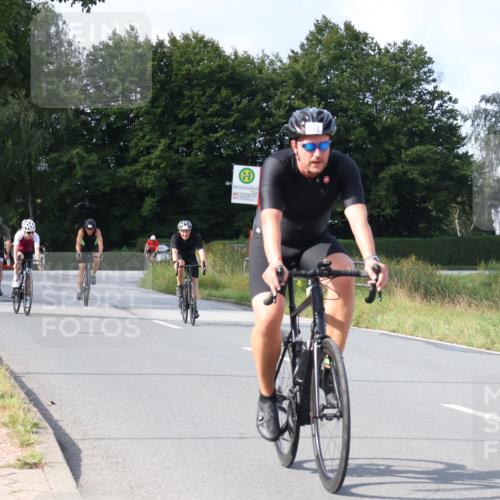 25.08.2024 - Elbe Triathlon Hamburg Fuchs,  Jonas http://msf.ph/oto/6868888 25.08.2024 10:22:11 Radfahren 633, 559, 517, 622, 660, 538, 389, 654, 662 meine-sportfotos.de