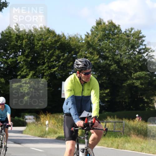25.08.2024 - Elbe Triathlon Hamburg Fuchs,  Jonas http://msf.ph/oto/6868889 25.08.2024 11:04:47 Radfahren 1688, 777, 1636, 1691, 1450, 1635, 1623 meine-sportfotos.de