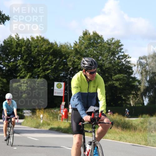 25.08.2024 - Elbe Triathlon Hamburg Fuchs,  Jonas http://msf.ph/oto/6868894 25.08.2024 11:04:47 Radfahren 1688, 777, 1636, 1691, 1450, 1635, 1623 meine-sportfotos.de