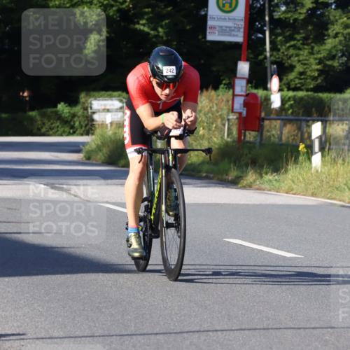 25.08.2024 - Elbe Triathlon Hamburg Fuchs,  Jonas http://msf.ph/oto/6868909 25.08.2024 09:31:32 Radfahren 125, 351, 223, 242, 173 meine-sportfotos.de