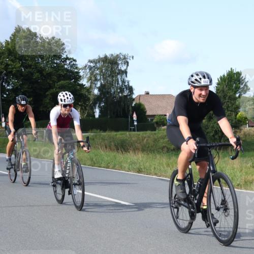 25.08.2024 - Elbe Triathlon Hamburg Fuchs,  Jonas http://msf.ph/oto/6868915 25.08.2024 10:22:13 Radfahren 559, 517, 622, 660, 538, 389, 654, 662, 366 meine-sportfotos.de