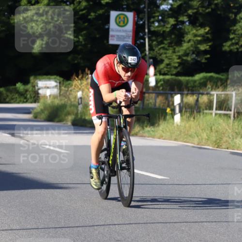 25.08.2024 - Elbe Triathlon Hamburg Fuchs,  Jonas http://msf.ph/oto/6868917 25.08.2024 09:31:32 Radfahren 125, 351, 223, 242, 173 meine-sportfotos.de