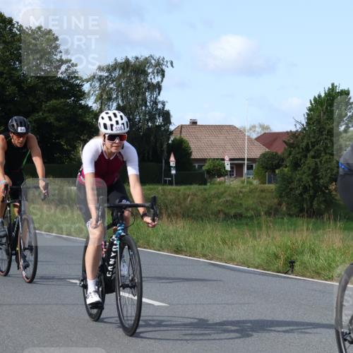 25.08.2024 - Elbe Triathlon Hamburg Fuchs,  Jonas http://msf.ph/oto/6868918 25.08.2024 10:22:13 Radfahren 559, 517, 622, 660, 538, 389, 654, 662, 366 meine-sportfotos.de