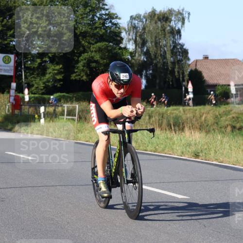 25.08.2024 - Elbe Triathlon Hamburg Fuchs,  Jonas http://msf.ph/oto/6868933 25.08.2024 09:31:33 Radfahren 125, 351, 223, 242, 173 meine-sportfotos.de