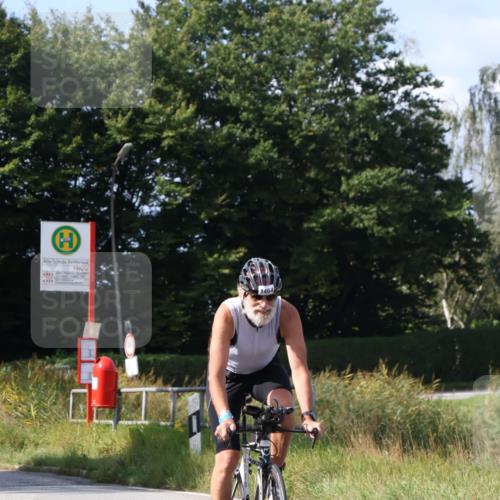 25.08.2024 - Elbe Triathlon Hamburg Fuchs,  Jonas http://msf.ph/oto/6868941 25.08.2024 11:04:56 Radfahren 1623, 1464, 1495, 1614 meine-sportfotos.de