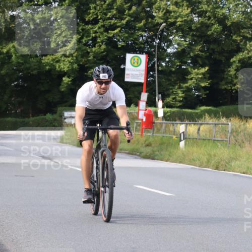 25.08.2024 - Elbe Triathlon Hamburg Fuchs,  Jonas http://msf.ph/oto/6868947 25.08.2024 10:22:15 Radfahren 622, 660, 538, 389, 654, 662, 366, 605 meine-sportfotos.de