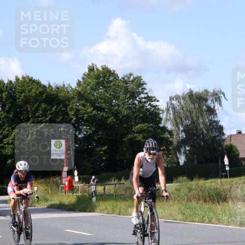 25.08.2024 - Elbe Triathlon Hamburg Fuchs,  Jonas http://msf.ph/oto/6868949 25.08.2024 11:04:56 Radfahren 1623, 1464, 1495, 1614 meine-sportfotos.de