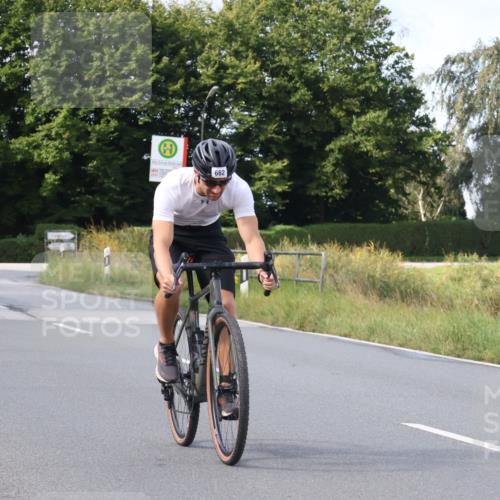 25.08.2024 - Elbe Triathlon Hamburg Fuchs,  Jonas http://msf.ph/oto/6868955 25.08.2024 10:22:15 Radfahren 622, 660, 538, 389, 654, 662, 366, 605 meine-sportfotos.de