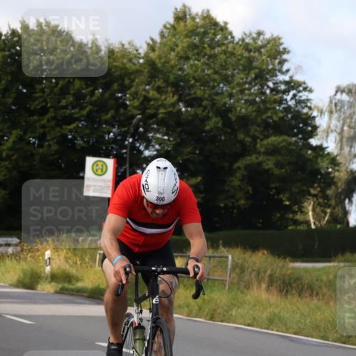 25.08.2024 - Elbe Triathlon Hamburg Fuchs,  Jonas http://msf.ph/oto/6868962 25.08.2024 10:22:19 Radfahren 654, 662, 366, 605 meine-sportfotos.de