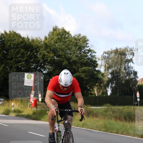 25.08.2024 - Elbe Triathlon Hamburg Fuchs,  Jonas http://msf.ph/oto/6868966 25.08.2024 10:22:19 Radfahren 654, 662, 366, 605 meine-sportfotos.de