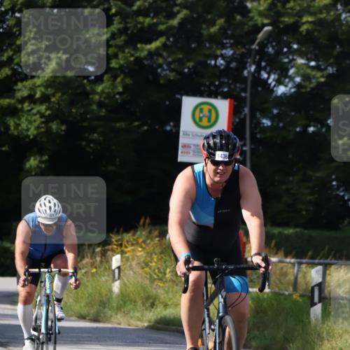 25.08.2024 - Elbe Triathlon Hamburg Fuchs,  Jonas http://msf.ph/oto/6868989 25.08.2024 11:05:04 Radfahren 1614, 1436, 1426 meine-sportfotos.de