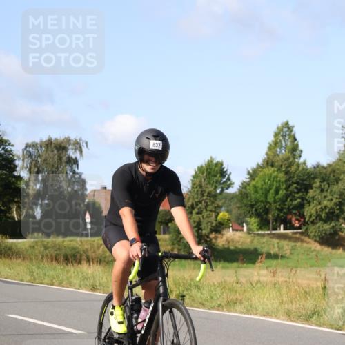 25.08.2024 - Elbe Triathlon Hamburg Fuchs,  Jonas http://msf.ph/oto/6868995 25.08.2024 10:22:29 Radfahren 637, 661 meine-sportfotos.de