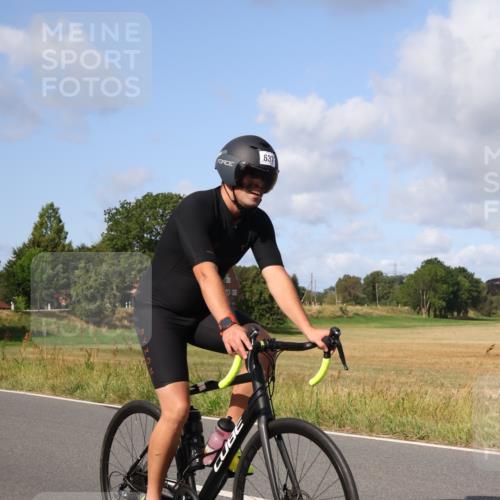 25.08.2024 - Elbe Triathlon Hamburg Fuchs,  Jonas http://msf.ph/oto/6869002 25.08.2024 10:22:29 Radfahren 637, 661 meine-sportfotos.de