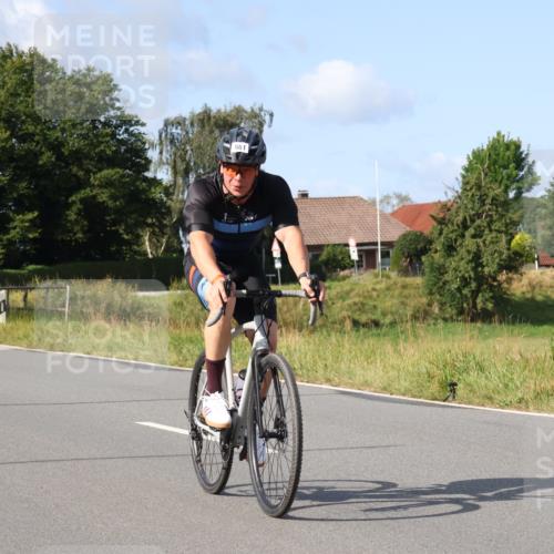 25.08.2024 - Elbe Triathlon Hamburg Fuchs,  Jonas http://msf.ph/oto/6869011 25.08.2024 10:22:32 Radfahren 637, 661 meine-sportfotos.de