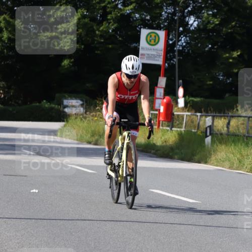 25.08.2024 - Elbe Triathlon Hamburg Fuchs,  Jonas http://msf.ph/oto/6869019 25.08.2024 11:05:19 Radfahren 1473 meine-sportfotos.de