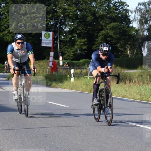 25.08.2024 - Elbe Triathlon Hamburg Fuchs,  Jonas http://msf.ph/oto/6869020 25.08.2024 09:31:42 Radfahren 173, 176, 200, 373, 397, 219, 350, 124 meine-sportfotos.de