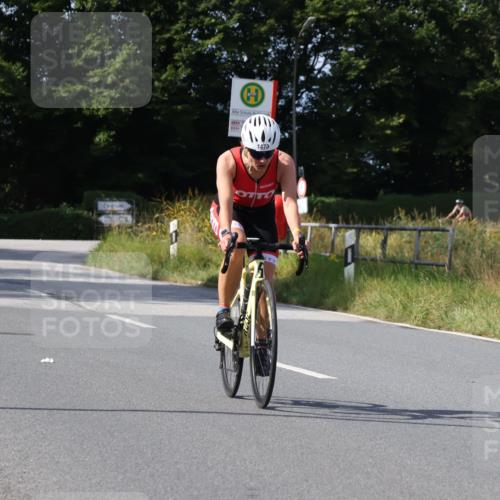 25.08.2024 - Elbe Triathlon Hamburg Fuchs,  Jonas http://msf.ph/oto/6869024 25.08.2024 11:05:19 Radfahren 1473 meine-sportfotos.de
