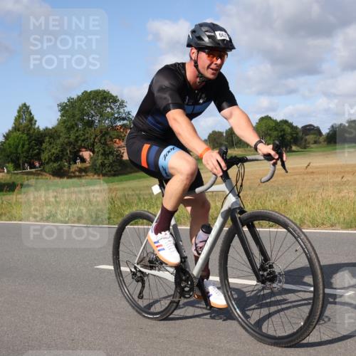 25.08.2024 - Elbe Triathlon Hamburg Fuchs,  Jonas http://msf.ph/oto/6869026 25.08.2024 10:22:33 Radfahren 637, 661, 648 meine-sportfotos.de
