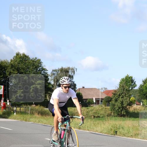 25.08.2024 - Elbe Triathlon Hamburg Fuchs,  Jonas http://msf.ph/oto/6869027 25.08.2024 10:22:40 Radfahren 648 meine-sportfotos.de
