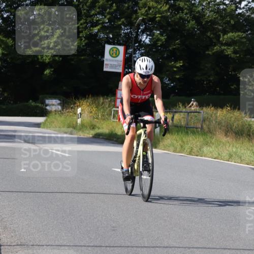 25.08.2024 - Elbe Triathlon Hamburg Fuchs,  Jonas http://msf.ph/oto/6869028 25.08.2024 11:05:20 Radfahren 1473 meine-sportfotos.de