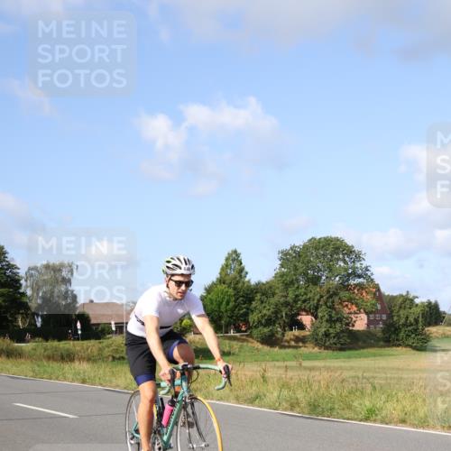25.08.2024 - Elbe Triathlon Hamburg Fuchs,  Jonas http://msf.ph/oto/6869035 25.08.2024 10:22:40 Radfahren 648 meine-sportfotos.de