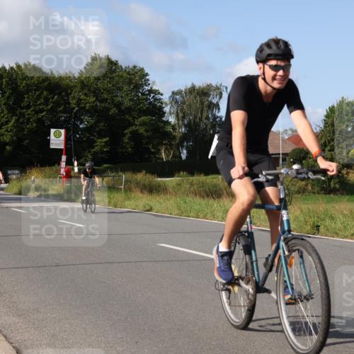 25.08.2024 - Elbe Triathlon Hamburg Fuchs,  Jonas http://msf.ph/oto/6869051 25.08.2024 10:22:48 Radfahren 471, 576, 506, 793, 509, 491, 656 meine-sportfotos.de