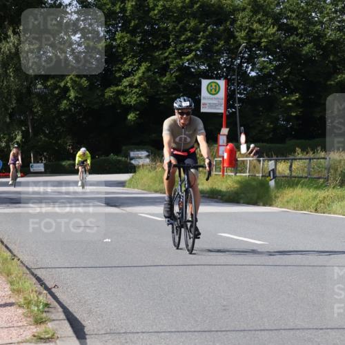 25.08.2024 - Elbe Triathlon Hamburg Fuchs,  Jonas http://msf.ph/oto/6869054 25.08.2024 11:05:30 Radfahren 790, 1603, 1653 meine-sportfotos.de