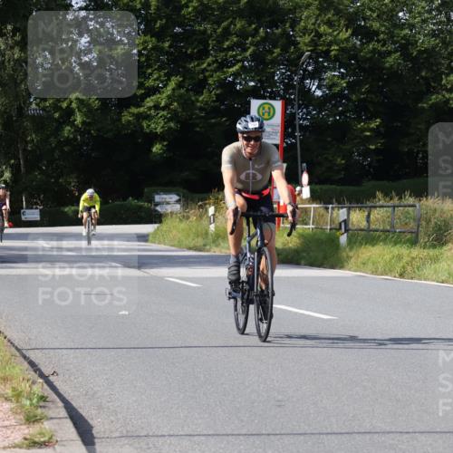 25.08.2024 - Elbe Triathlon Hamburg Fuchs,  Jonas http://msf.ph/oto/6869060 25.08.2024 11:05:30 Radfahren 790, 1603, 1653 meine-sportfotos.de