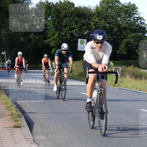 25.08.2024 - Elbe Triathlon Hamburg Fuchs,  Jonas http://msf.ph/oto/6869062 25.08.2024 09:31:45 Radfahren 176, 200, 373, 397, 219, 350, 124, 147, 133 meine-sportfotos.de