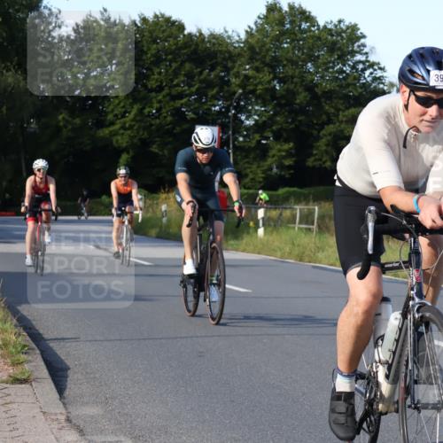 25.08.2024 - Elbe Triathlon Hamburg Fuchs,  Jonas http://msf.ph/oto/6869068 25.08.2024 09:31:46 Radfahren 176, 200, 373, 397, 219, 350, 124, 147, 133, 469 meine-sportfotos.de