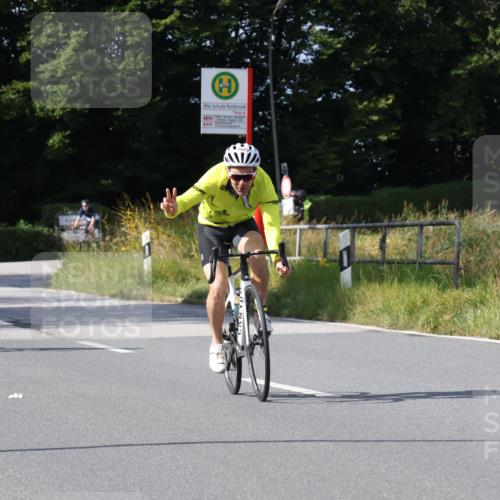 25.08.2024 - Elbe Triathlon Hamburg Fuchs,  Jonas http://msf.ph/oto/6869091 25.08.2024 11:05:34 Radfahren 790, 1603, 1653, 1612 meine-sportfotos.de