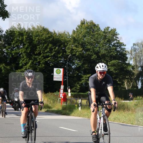 25.08.2024 - Elbe Triathlon Hamburg Fuchs,  Jonas http://msf.ph/oto/6869099 25.08.2024 10:23:02 Radfahren 664, 623, 596, 521, 612 meine-sportfotos.de