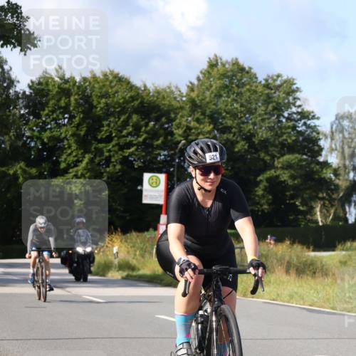 25.08.2024 - Elbe Triathlon Hamburg Fuchs,  Jonas http://msf.ph/oto/6869104 25.08.2024 10:23:02 Radfahren 664, 623, 596, 521, 612 meine-sportfotos.de