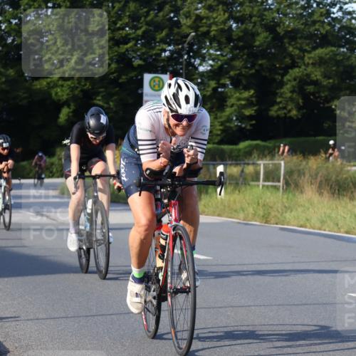 25.08.2024 - Elbe Triathlon Hamburg Fuchs,  Jonas http://msf.ph/oto/6869106 25.08.2024 09:31:51 Radfahren 397, 219, 350, 124, 147, 133, 469, 175, 321, 356, 139 meine-sportfotos.de