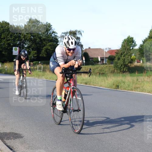 25.08.2024 - Elbe Triathlon Hamburg Fuchs,  Jonas http://msf.ph/oto/6869119 25.08.2024 09:31:51 Radfahren 397, 219, 350, 124, 147, 133, 469, 175, 321, 356, 139 meine-sportfotos.de