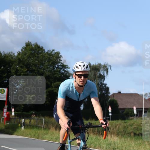 25.08.2024 - Elbe Triathlon Hamburg Fuchs,  Jonas http://msf.ph/oto/6869153 25.08.2024 10:23:19 Radfahren 620, 624 meine-sportfotos.de