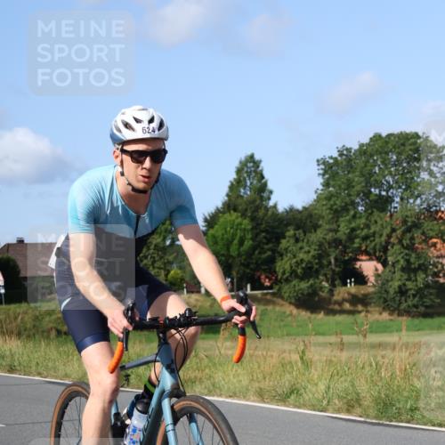 25.08.2024 - Elbe Triathlon Hamburg Fuchs,  Jonas http://msf.ph/oto/6869159 25.08.2024 10:23:19 Radfahren 620, 624 meine-sportfotos.de