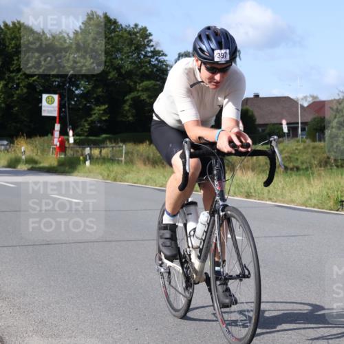 25.08.2024 - Elbe Triathlon Hamburg Fuchs,  Jonas http://msf.ph/oto/6869180 25.08.2024 10:23:34 Radfahren 645, 571, 397, 395 meine-sportfotos.de