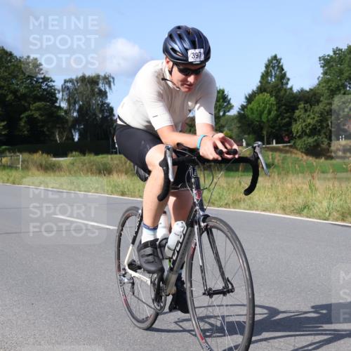 25.08.2024 - Elbe Triathlon Hamburg Fuchs,  Jonas http://msf.ph/oto/6869183 25.08.2024 10:23:34 Radfahren 645, 571, 397, 395 meine-sportfotos.de