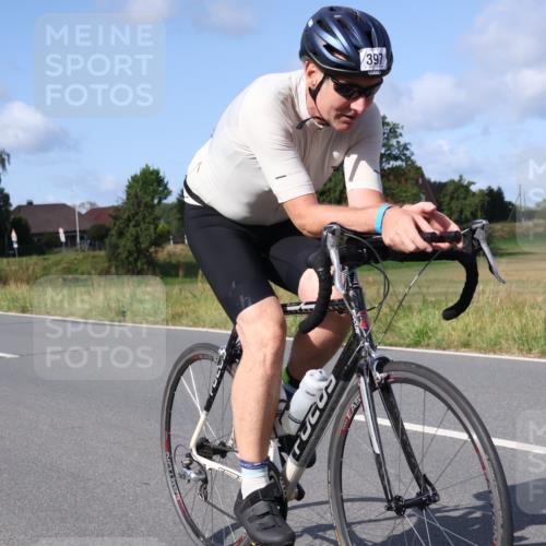 25.08.2024 - Elbe Triathlon Hamburg Fuchs,  Jonas http://msf.ph/oto/6869187 25.08.2024 10:23:34 Radfahren 645, 571, 397, 395 meine-sportfotos.de