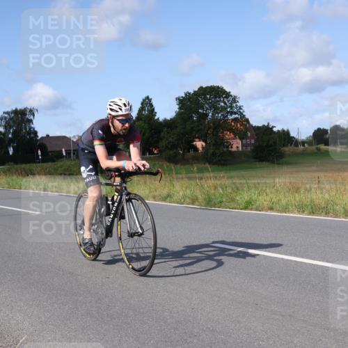 25.08.2024 - Elbe Triathlon Hamburg Fuchs,  Jonas http://msf.ph/oto/6869214 25.08.2024 10:23:40 Radfahren 395 meine-sportfotos.de